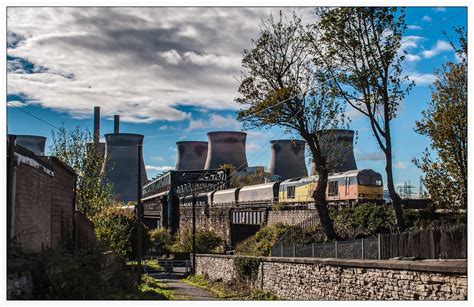 The Ferrybridge Bypass | The Ferrybridge power station fires… | Flickr