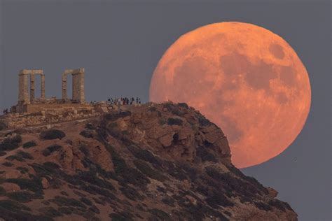 In photos: The rise of the super blue moon spectacle - The Washington Post