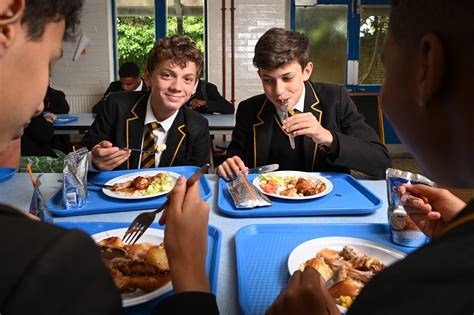 Feeding young minds – H&F launching free school lunches | London ...