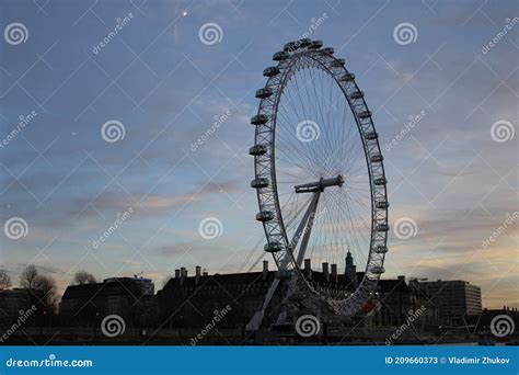 London Eye editorial stock photo. Image of buildings - 209660373