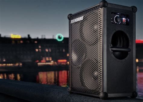 New Soundboks Bluetooth speaker is wirelessly expandable for $999 ...