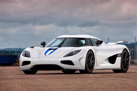 Koenigsegg Agera R Super Car Wallpaper | PricesGee