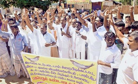 Tamil Nadu fishermen protest against continuing arrests by Sri Lanka ...