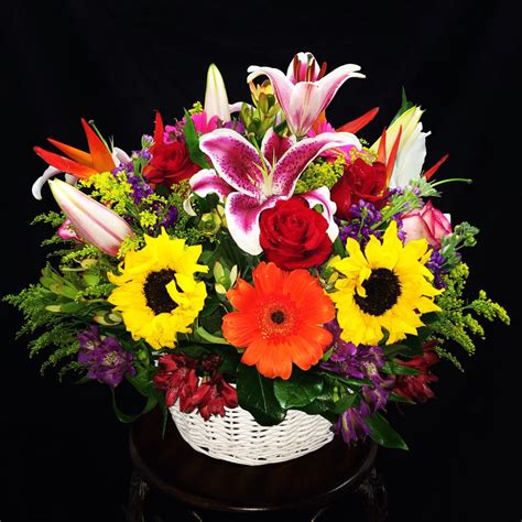 Flower Basket in Moreno Valley, CA | Garden of Roses