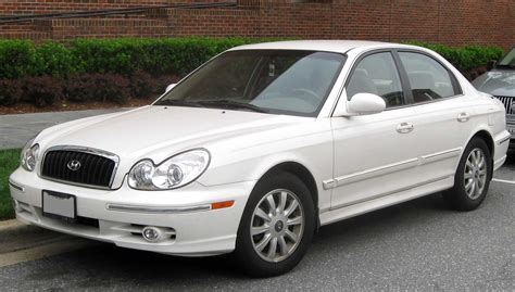 File:02-05 Hyundai Sonata .jpg - Wikipedia