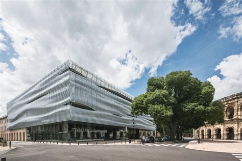 Elizabeth De Portzamparc’s Musee de la Romanite in Nimes and its screenprinted glass facade ...