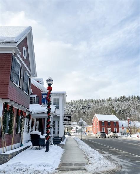 Best Things to Do in Stowe, Vermont in Winter — Wear She Wanders - A female travel & fashion ...