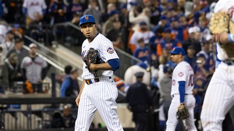 Mets and Edwin Diaz are Finalizing $102 Million Contract - The New York Times