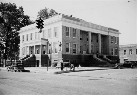 209 Marion County - 254 Texas Courthouses