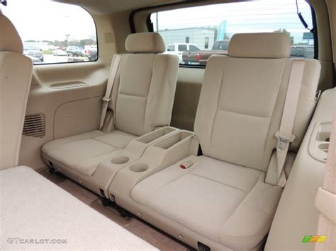 Light Cashmere/Ebony Interior 2007 Chevrolet Tahoe LT Photo #77564718 | GTCarLot.com