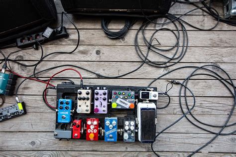 8 Weird Guitar Pedals (For Wild, Creative Effects) - 2024