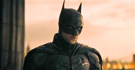 The Batman: 6 Details in Robert Pattinson's Suit You Might Have Missed ...