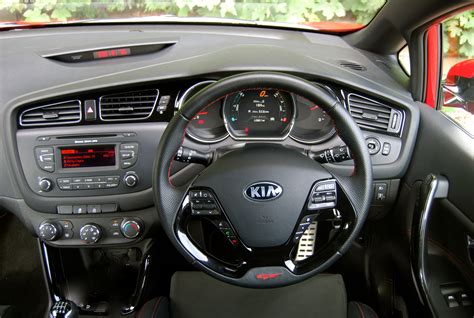 KIA pro_cee'd GT - Driven and Reviewed - Driving Torque