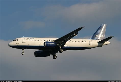 N505JB | Airbus A320-232 | jetBlue Airways | Blend Qatipi | JetPhotos