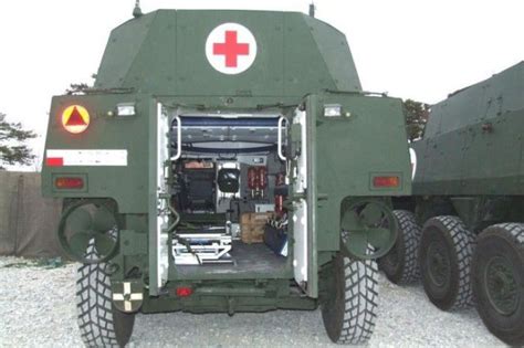 Military Medical Vehicles (46 pics) - Izismile.com