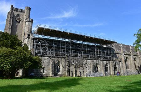 Dunkeld Cathedral Feature Page on Undiscovered Scotland