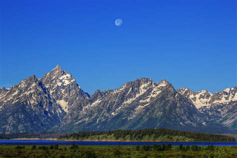 Moon Over the Mountains by RayPhoto1 on DeviantArt