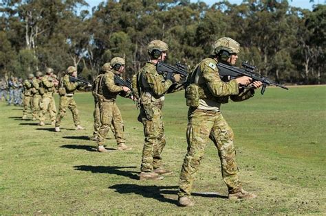 203 best images about the Australian Army, it's hardware and training. on Pinterest | Soldiers ...