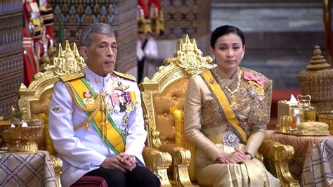 Newly crowned Thai king begins 2nd day of coronation events