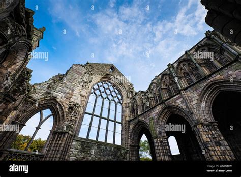 Holyrood abbey hi-res stock photography and images - Alamy