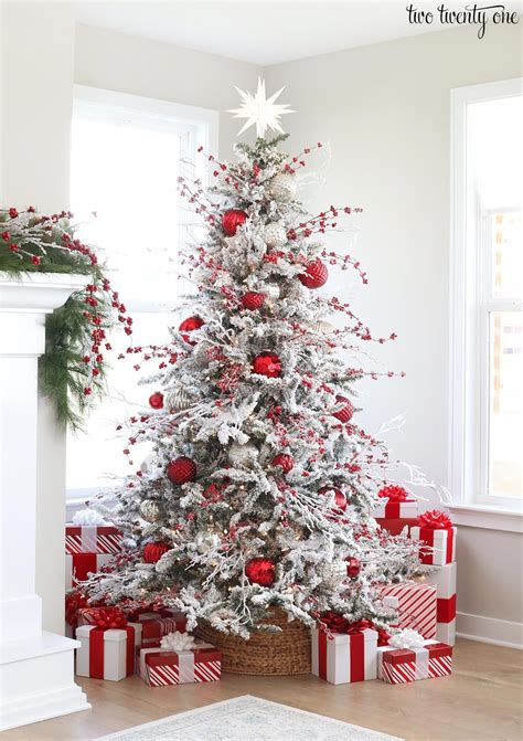 20+ White Flocked Christmas Tree - HOMYHOMEE