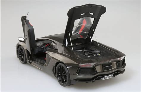 LAMBORGHINI SESTO ELEMENTO – dmodelkits