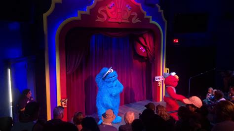 Sesame Street Place | Elmo the Musical LIVE at Sesame Place - YouTube