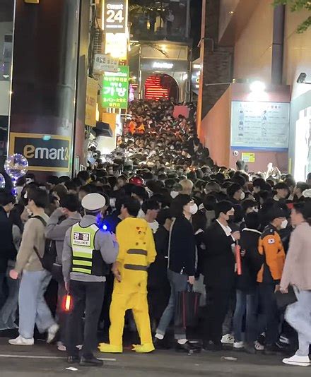 Seoul Halloween crowd crush information