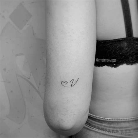 Awesome V-Letter Tattoo design Ideas 2022-TattooXP