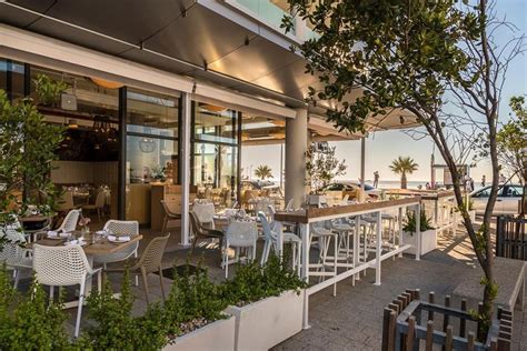 Lily's Restaurant | Seafood Seaside Eatery (Cape Town)