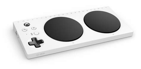 Microsoft's Xbox Adaptive Controller helps players with disabilities game more comfortably | PCWorld