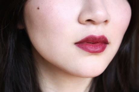 theNotice - Don't miss this | A vampy lip look, inspired by the 2012 Met Gala - theNotice