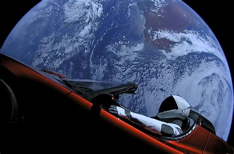 SpaceX's Starman and Elon Musk's Tesla just made their 1st Mars flyby | Space