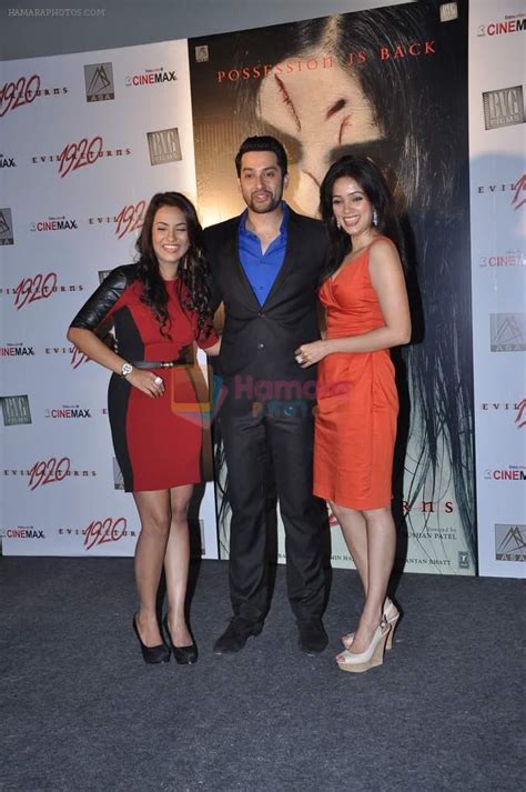 Tia Bajpai, Aftab Shivdasani, Vidya Malvade at the Press conference of ...