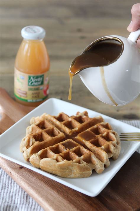 Apple Sauce Waffles with Apple Syrup Recipe | North Coast Organic | Resep