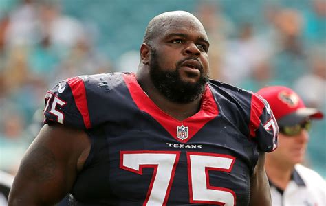 Big Vince Wilfork Rocks Overalls To Texans Charity Softball Game - Daily Snark