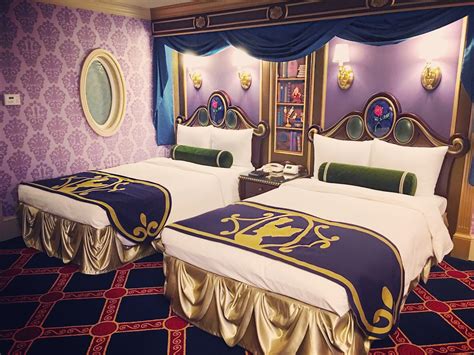 Tokyo Disneyland Hotel: Beauty & the Beast Room - Our PB&J Adventure Book