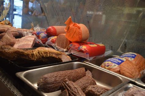 Local delis, bakeries cater to customers for High Holy Days | Rosh Hashanah ...