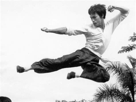 Practice makes perfect | Bruce lee, Bruce lee photos, Bruce