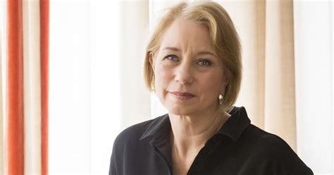 Bestselling Author Laura Lippman Reveals Her Life as a Reader