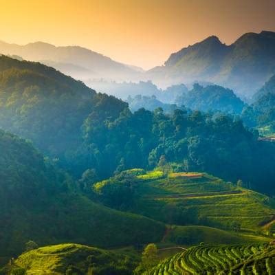 The 10 Highest Mountains in Asia, and the Best to Hike