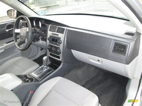 2007 Dodge Charger SXT Dashboard Photos | GTCarLot.com