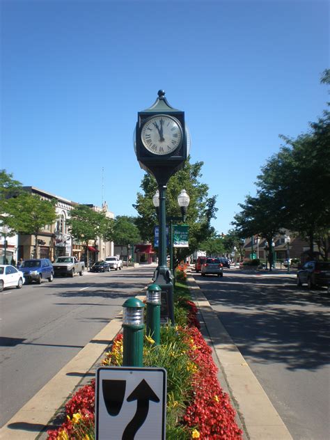 Travel America The American Experience| Serafini Amelia| Clock in downtown Plymouth, Michigan ...