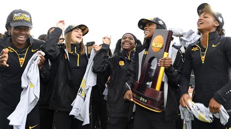 USC track & field reacts to winning NCAA title at the line in final ...