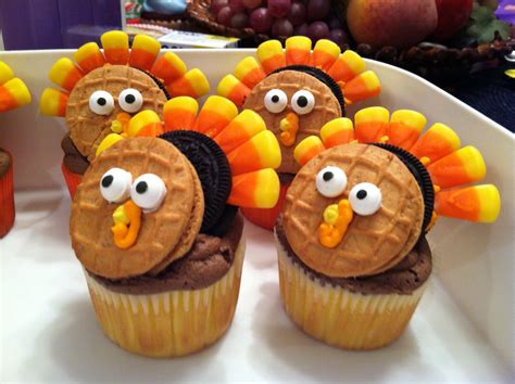 Kyla's Cupcakes: Thanksgiving turkey cupcakes