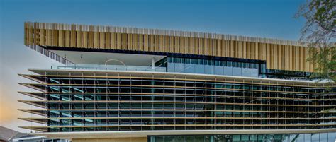 Brisbane Grammar School-STEAM Building - Queensland Glass