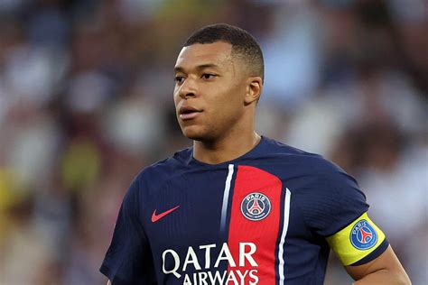 Kylian Mbappe: Saudi side Al Hilal make €300m offer for PSG forward ...