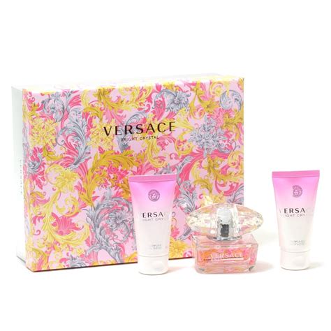 VERSACE BRIGHT CRYSTAL FOR WOMEN - GIFT SET – Fragrance Room