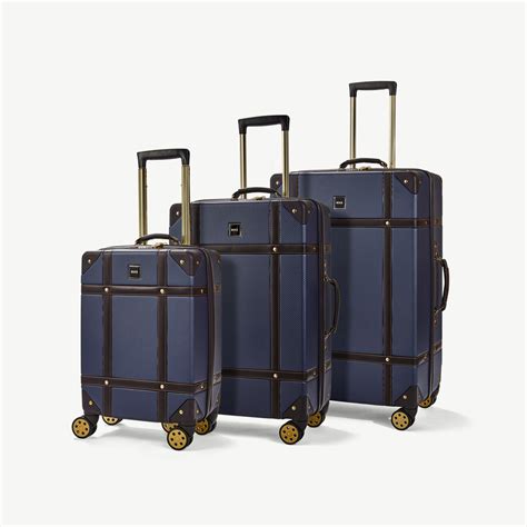 9 Best 32" Suitcase for 2023 | TouristSecrets