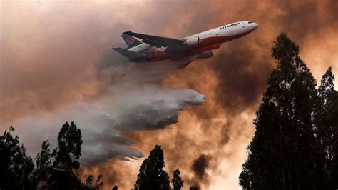 At least 26 dead and 2,000 injured as wildfires rage out of control across Chile - ABC News